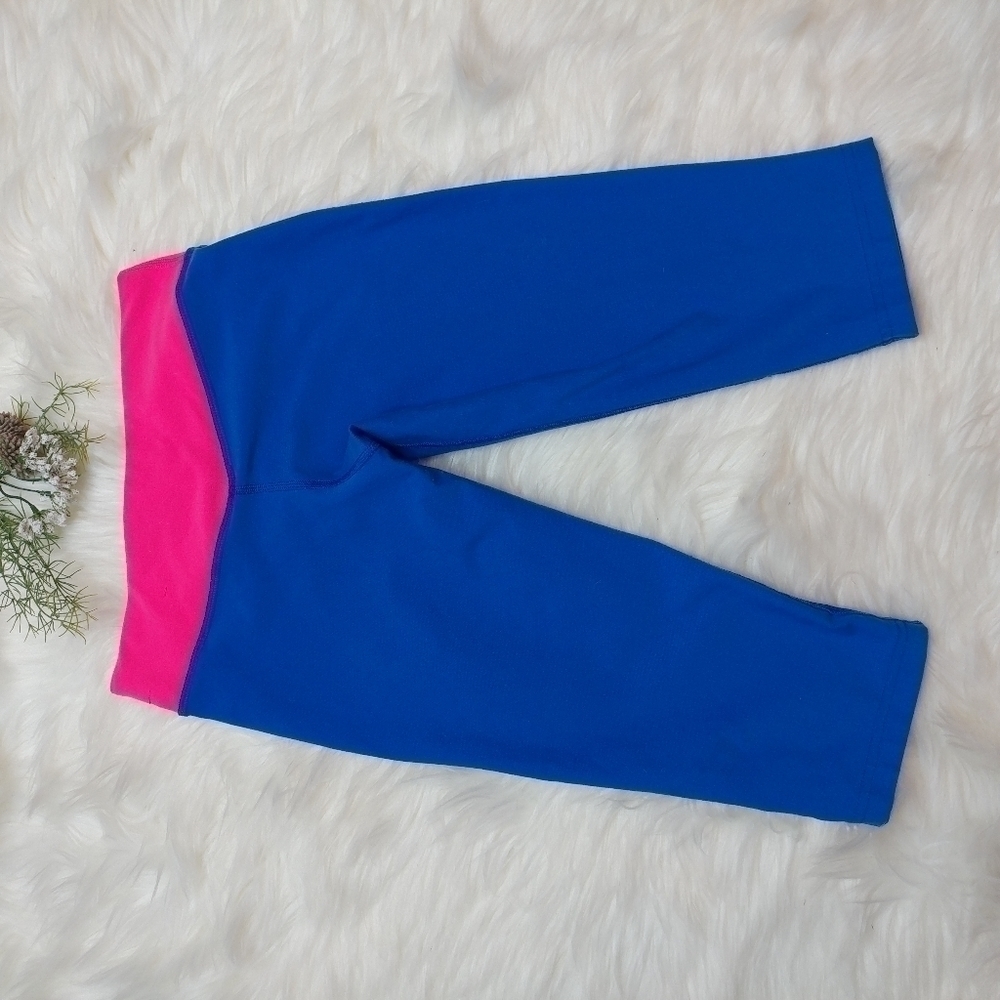 Girls' Nike Dri-Fit Legend Capri Tights - Picture 6 of 10
